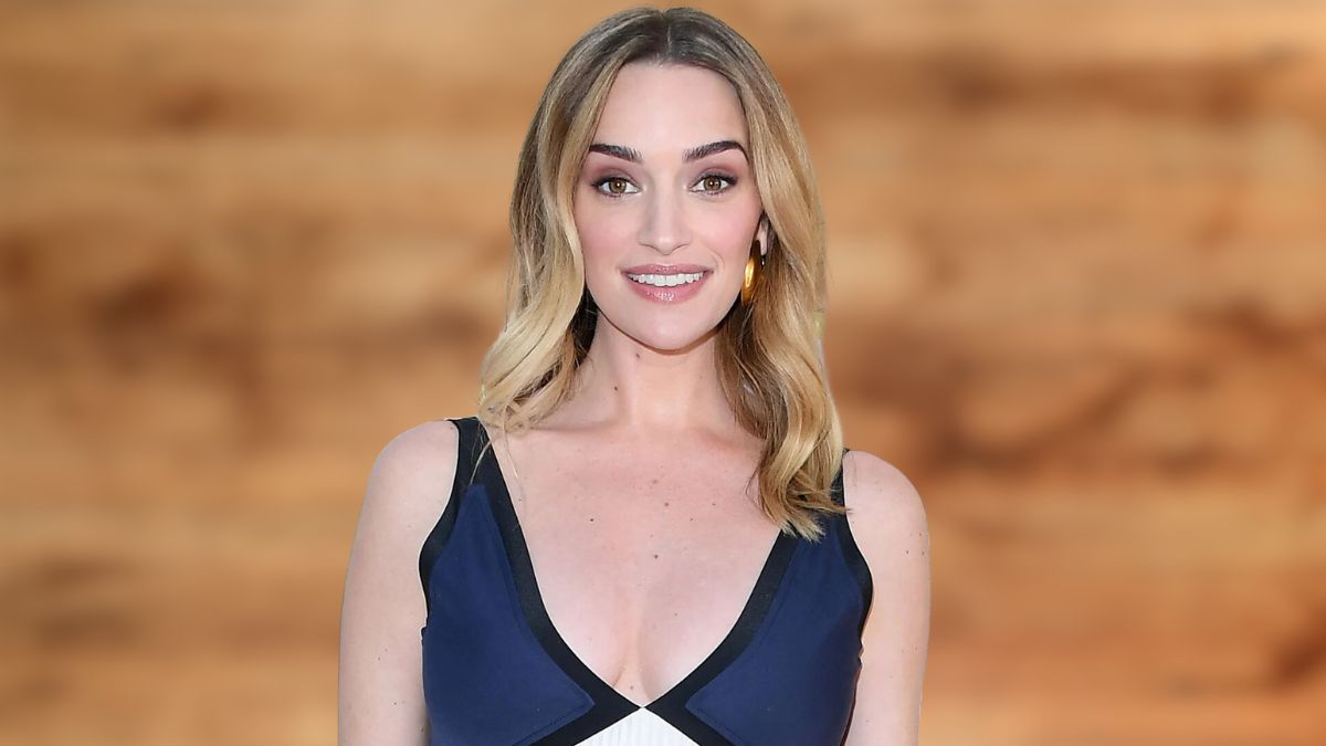 Brianne Howey 