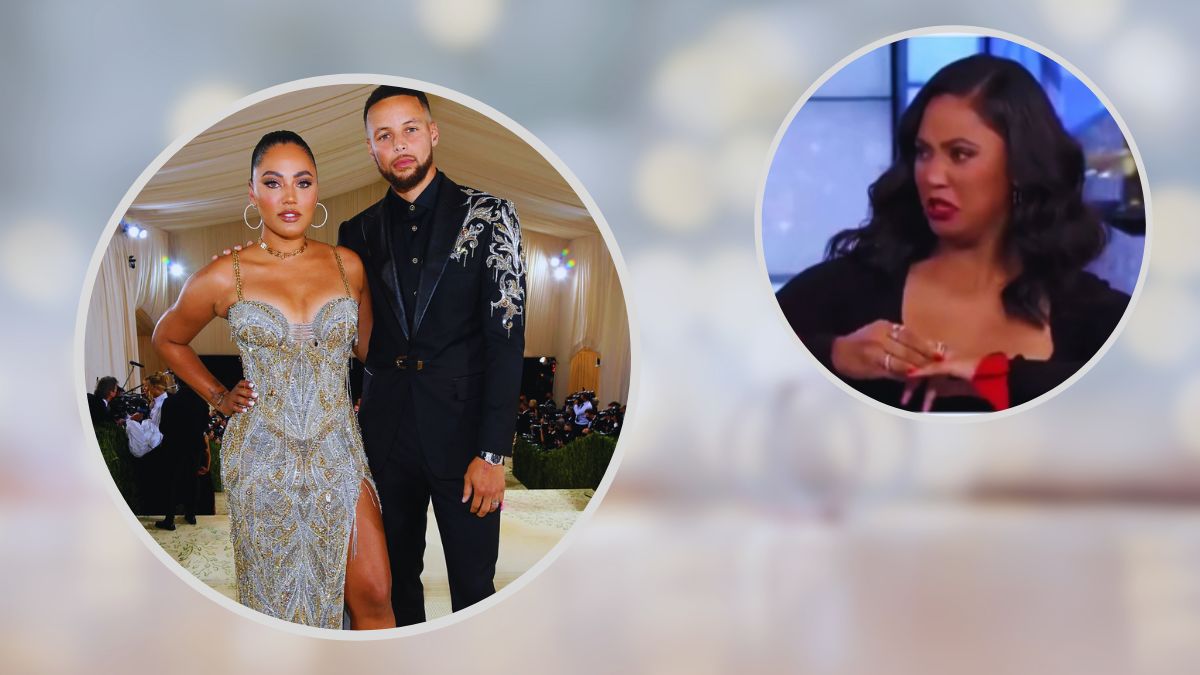 Ayesha Jokingly Took Off Her Wedding Ring